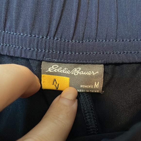Eddie Bauer Skort Size Medium - Picture 6 of 7
